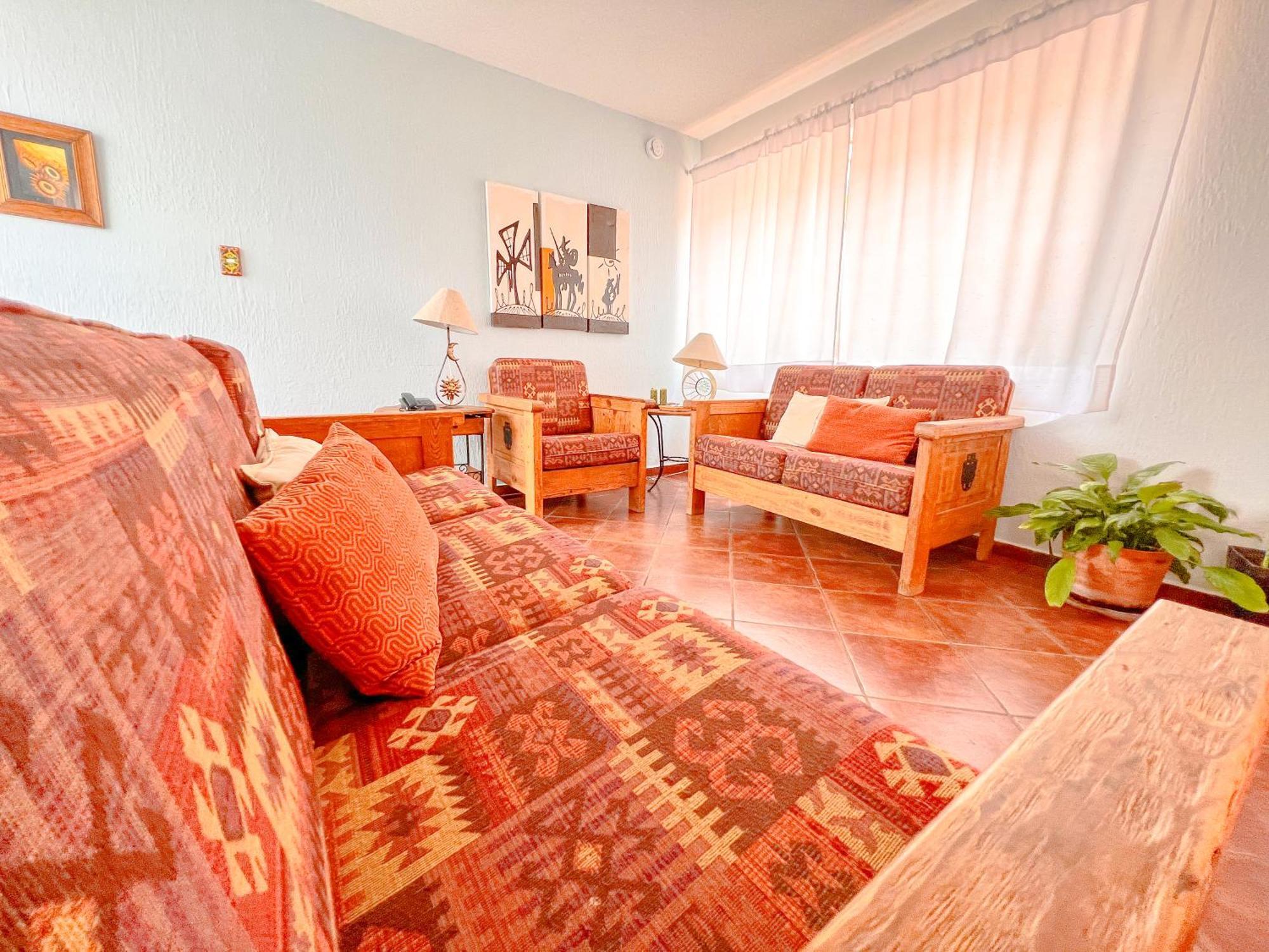 Colorful Family Condo With Terrace And Free Parking Гуанахуато Экстерьер фото