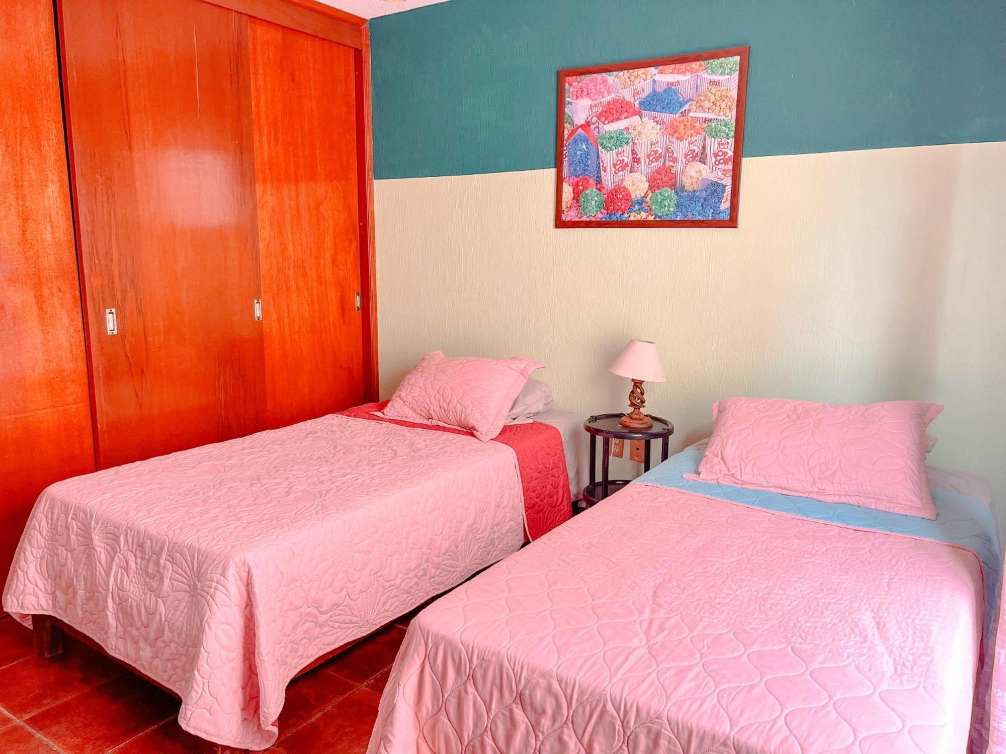 Colorful Family Condo With Terrace And Free Parking Гуанахуато Экстерьер фото