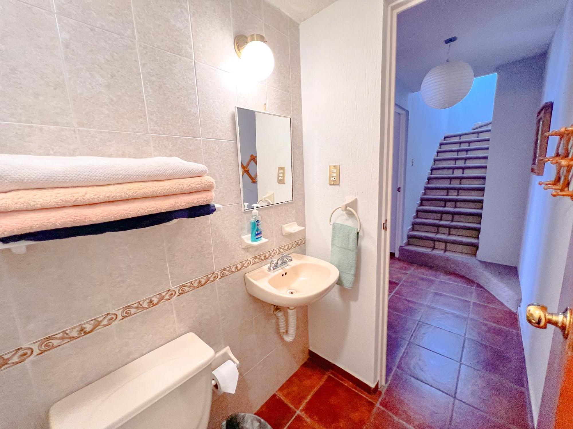 Colorful Family Condo With Terrace And Free Parking Гуанахуато Экстерьер фото